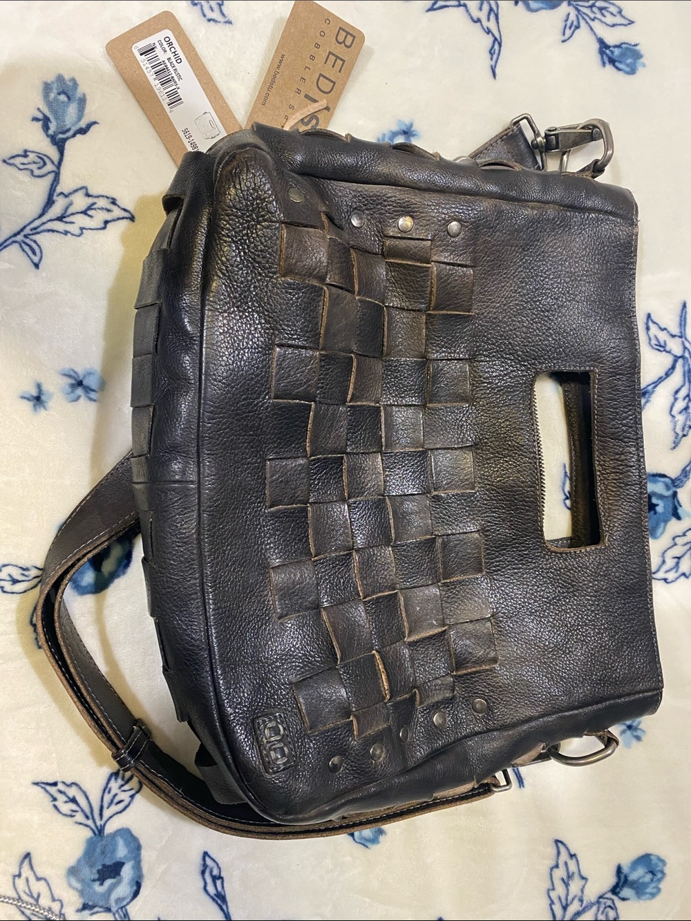 BED|STU Orchid Black Rustic Woven Leather Messenger Bag - Picture 6 of 16